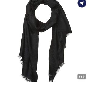 Calvin Klein Women's Black Pashmina Scarf Shawl.